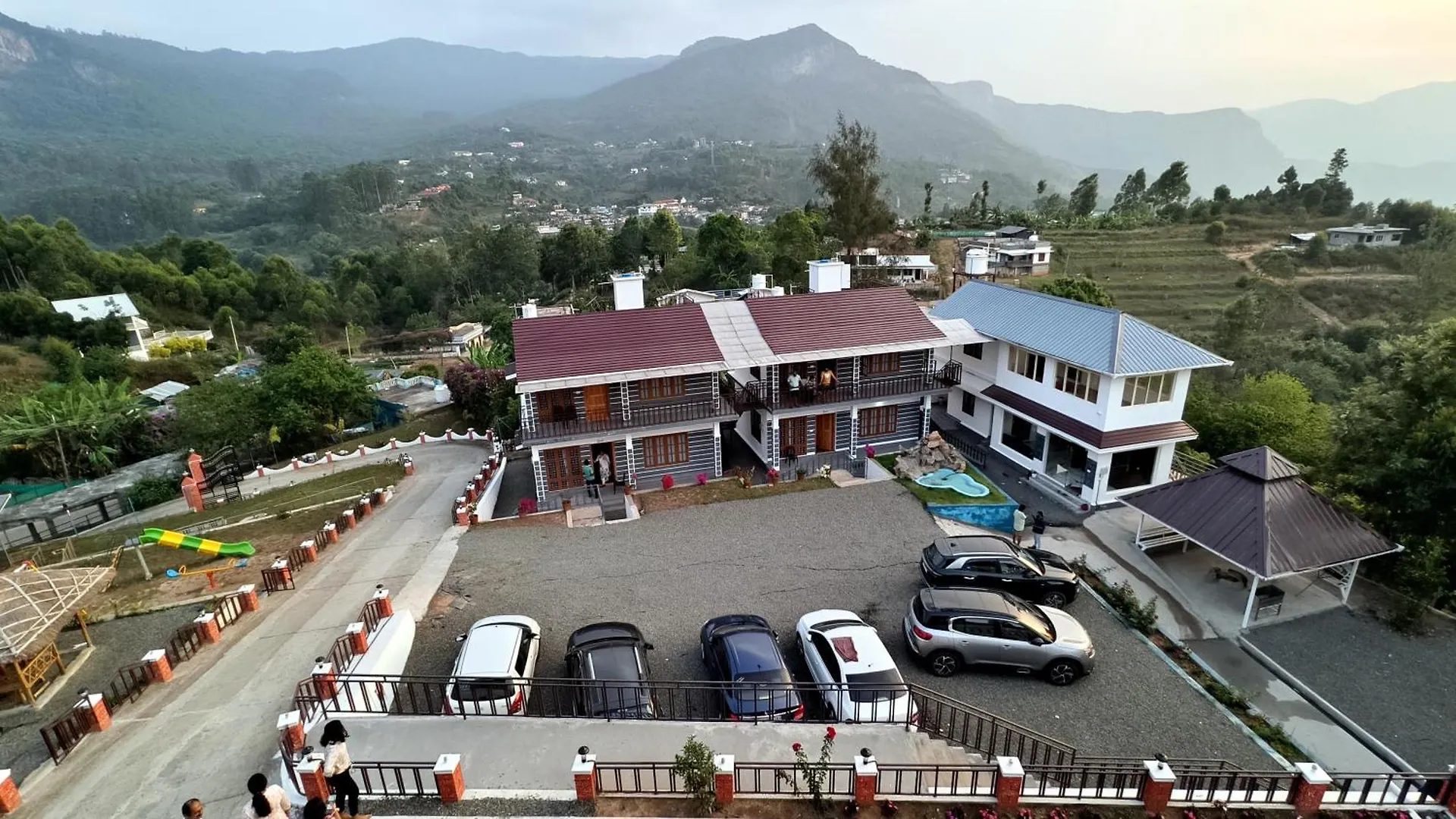 Moon Wings Mountain Resort, Kanthalloor